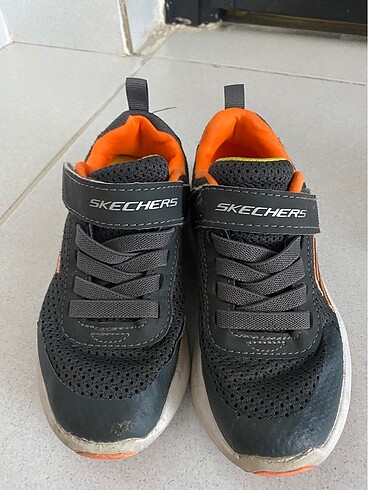 Skechers 28