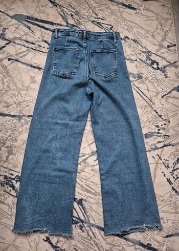 LC Waikiki 38