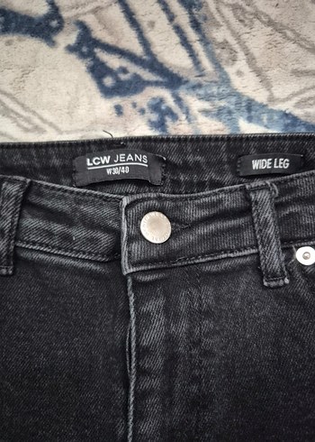 LC Waikiki 30