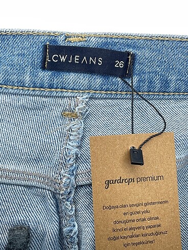 26 Beden mavi Renk LC Waikiki Jean / Kot %70 İndirimli.