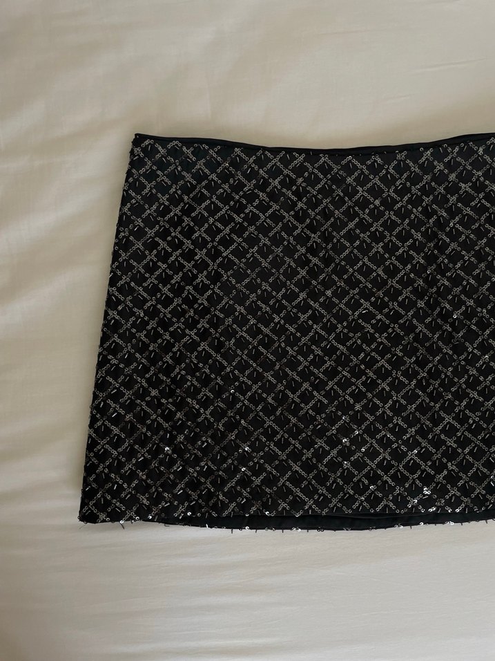 Siyah İşlemeli Payetli Mini Etek - Görsel 3