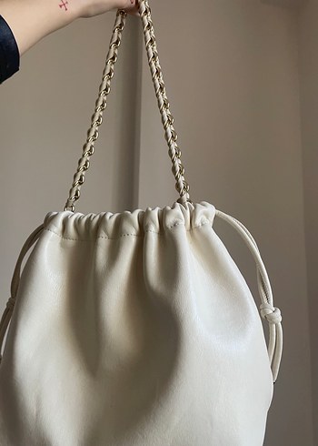 Zincir Detaylı Beyaz Deri Kadın Çanta - Görsel 4