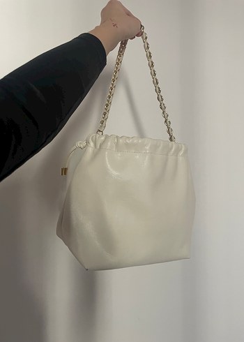 Zincir Detaylı Beyaz Deri Kadın Çanta - Görsel 2