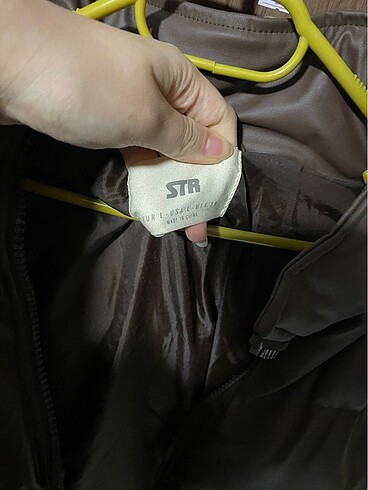 Stradivarius stradivarius mont