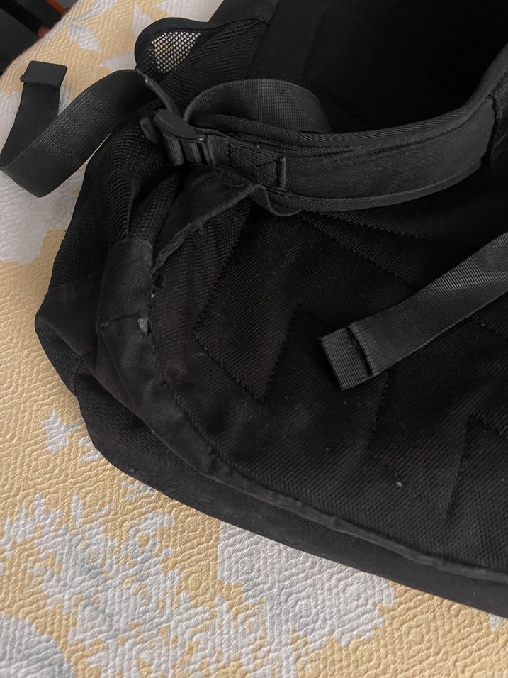 Siyah Fermuarlı Erkek Sırt Çantası - Görsel 4