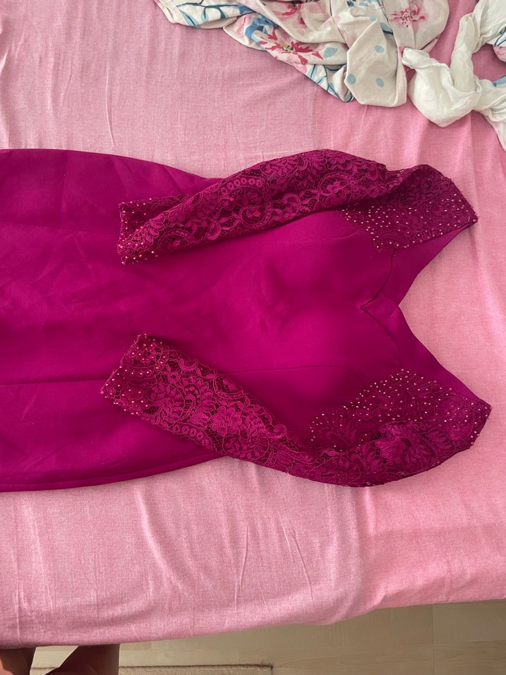 Dantel Detaylı Pembe V Yakalı Uzun Abiye - Görsel 2