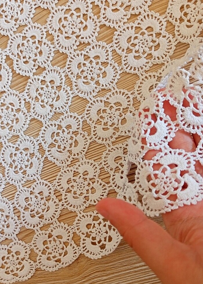 Dantel Masa Sehpa Televizyon Örtüsü - Görsel 3