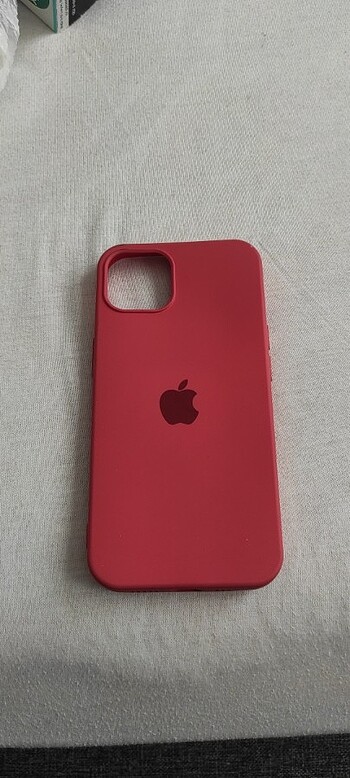 iPhone 13 uyumlu telefon değiiştiğim için kullanmıyorum kırık de