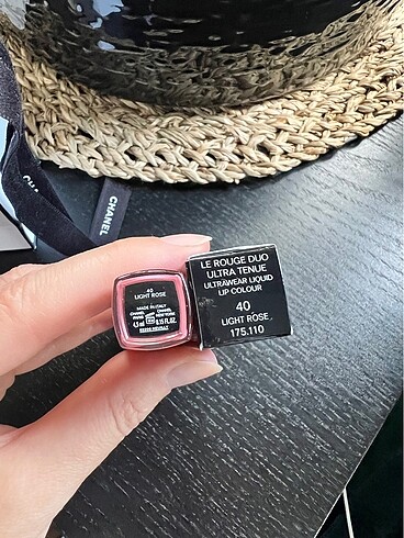 Beden pembe Renk Chanel ruj+gloss