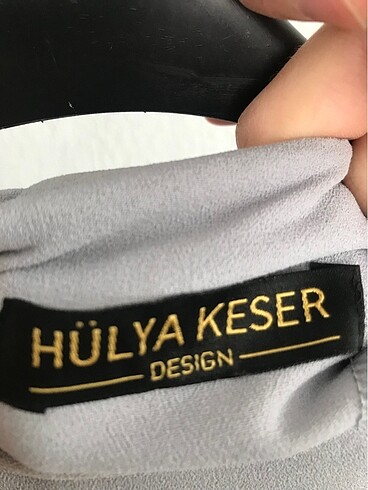HÜLYA KESER kolları payetli gri elbise - Görsel 5