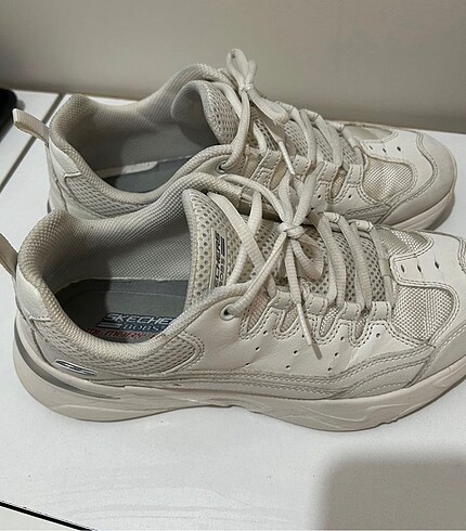 39 Beden Skechers spor ayakkabı