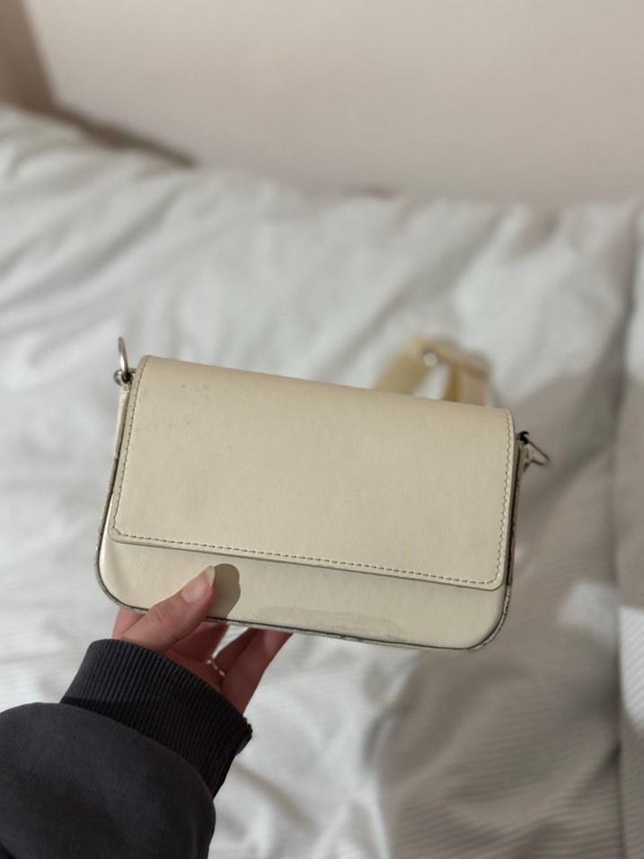 Beyaz Minimalist Deri Kadın Çanta - Görsel 3