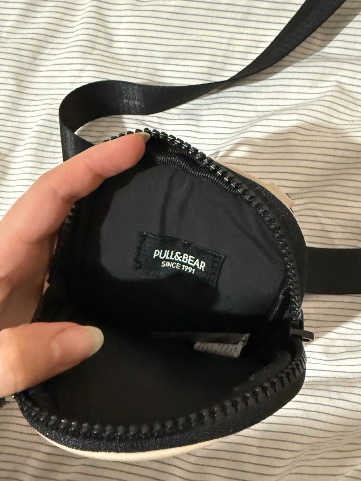 Pull bear telefon çantası - Görsel 4