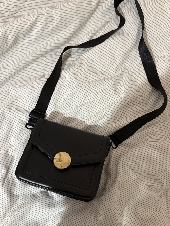 Siyah Deri Tokalı Kadın Çanta - Görsel 2