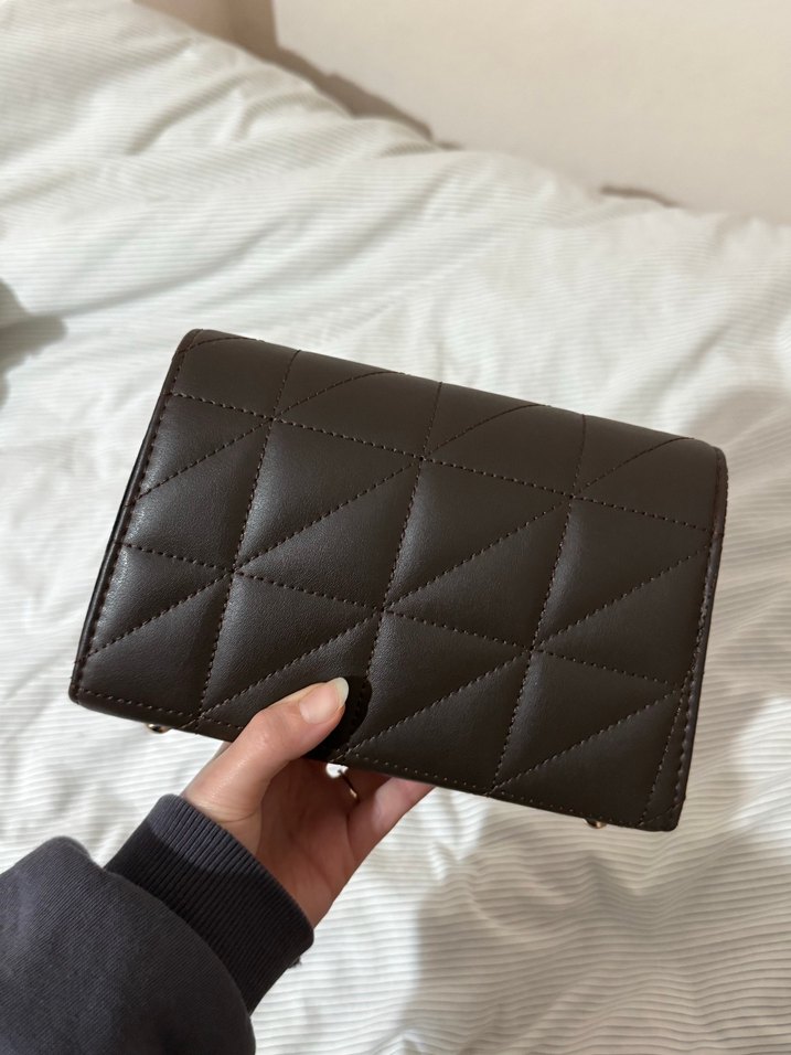 Kahverengi Deri Fermuarlı Kadın Çantası - Görsel 2