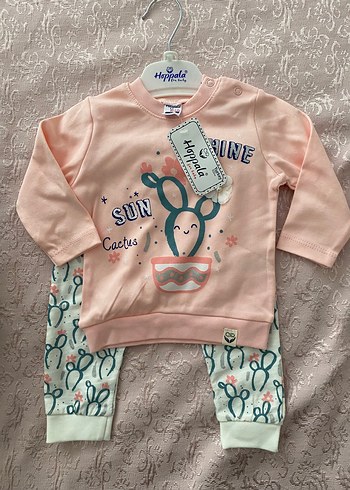 Pembe Desenli Örgü Bebek Kız Takımı
