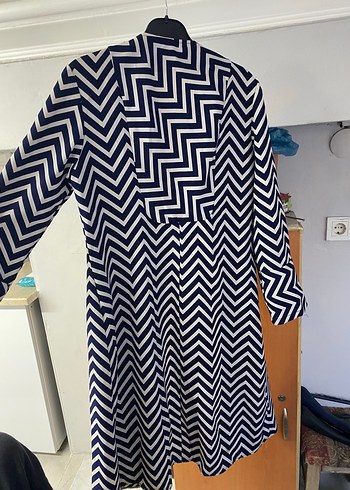 Uzun Kesim Desenli Hamile Kabanı - Görsel 4