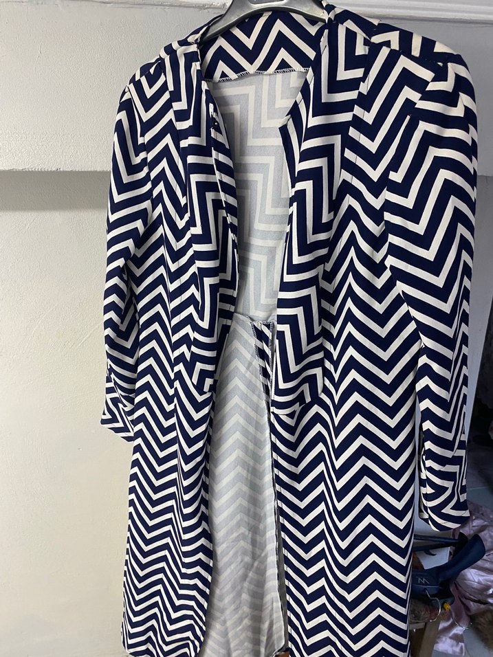 Uzun Kesim Desenli Hamile Kabanı - Görsel 3