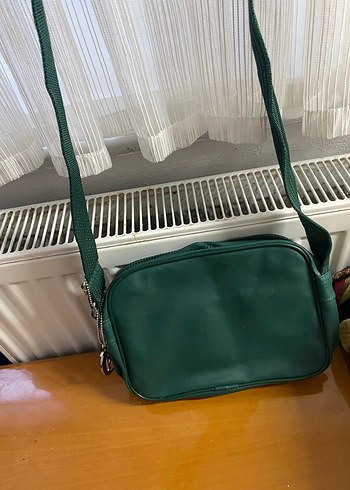 Kadın Parlak Mavi Fermuarlı Sırt Çantası açıklamayı okuyun - Görsel 8