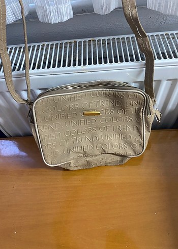 Kadın Parlak Mavi Fermuarlı Sırt Çantası açıklamayı okuyun - Görsel 15