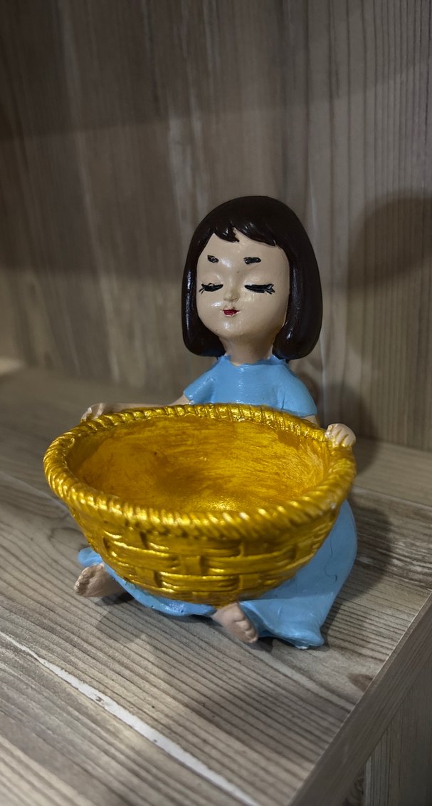 Parlak Altın Renkli Figür ve Kavanoz - Görsel 2