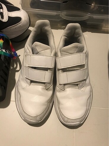 Adidas spor ayakkabı