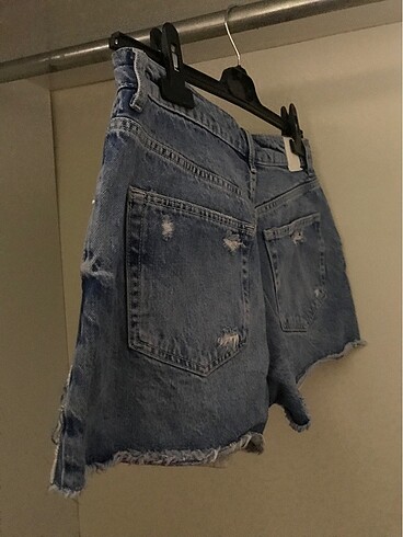 38 Beden mavi Renk Bershka kot şort