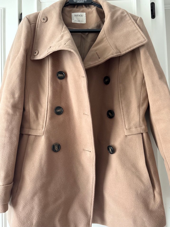 Düğmeli Bej Kadın Kaban - Görsel 5