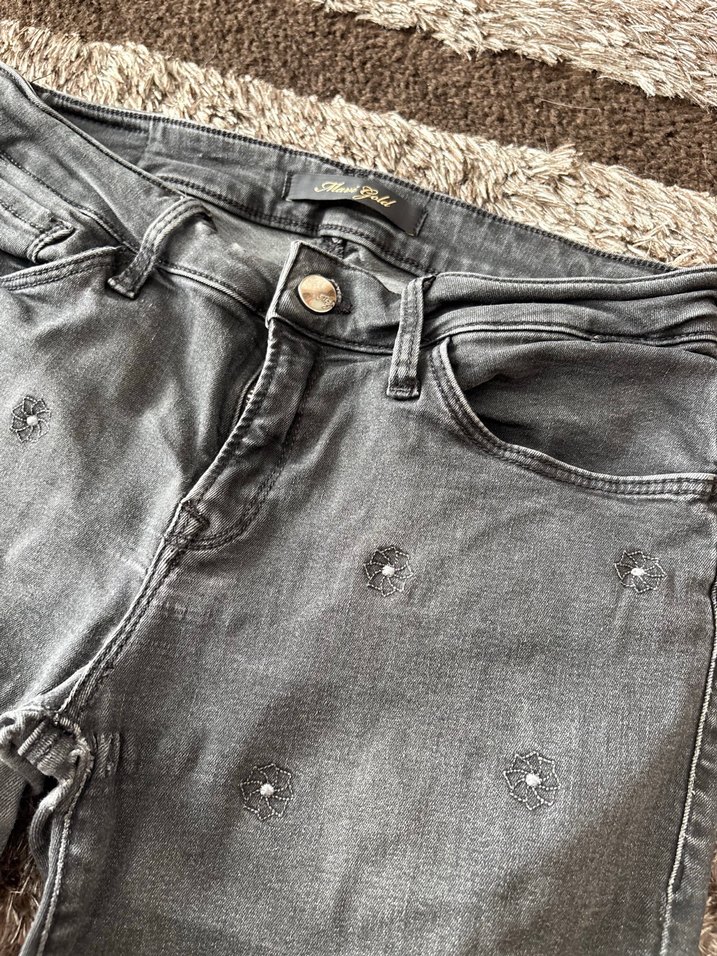 Gri Nakışlı ve Payetli Kadın Denim Pantolon - Görsel 2