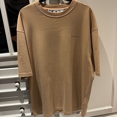 Off white tişört