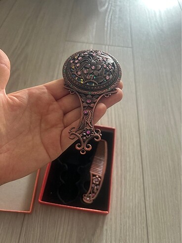 Beden çeşitli Renk Hediyelik kutusunda ayna tarak seti