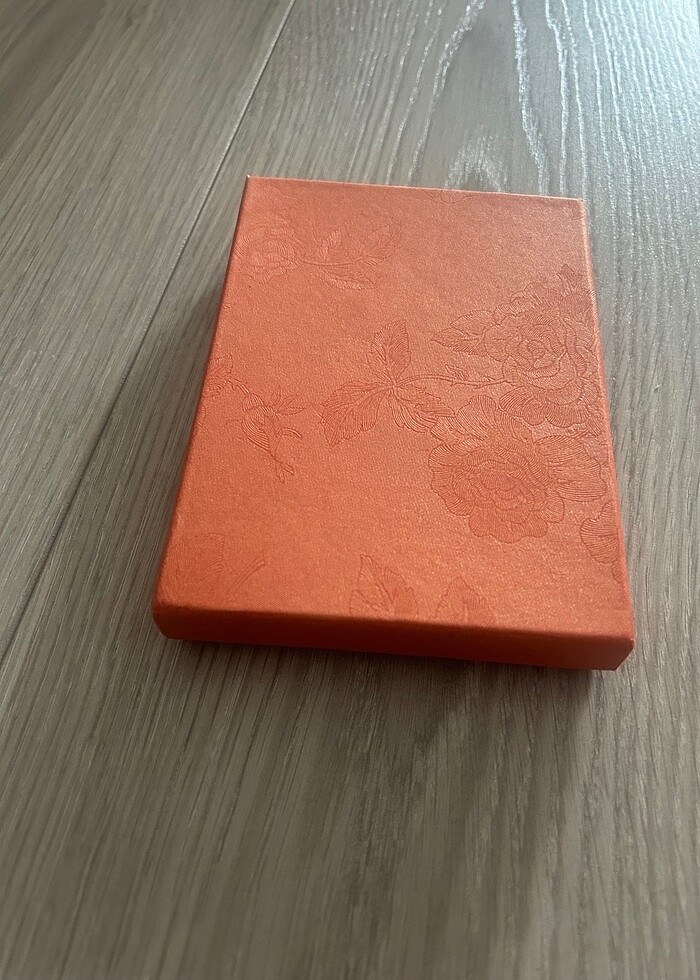 Hediyelik kutusunda ayna tarak seti - Görsel 5