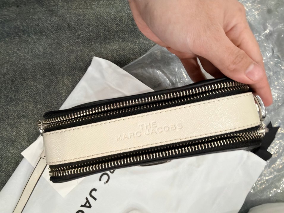 Marc Jacobs x Peanuts Snoopy  The Snapshot (orijinal) - Görsel 5