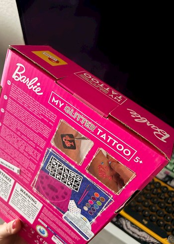 Barbie Parlak Pembe Dövme Seti - Görsel 2