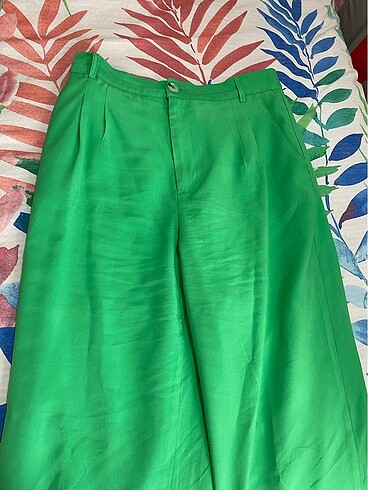 Yeşil bol kumaş pantolon