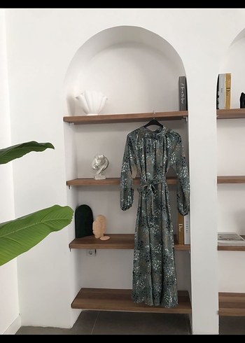 Gri Baskılı V Yakalı Uzun Elbise - Görsel 2