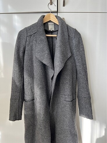 ZARA TRAFALUC KABAN