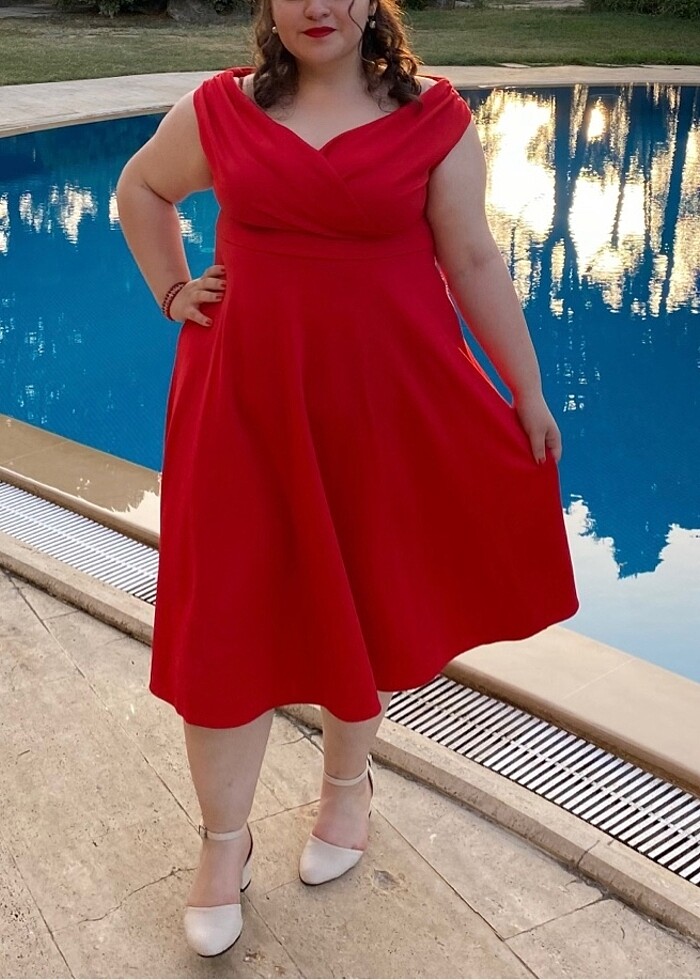 Kırmızı midi abiye elbise - Görsel 4