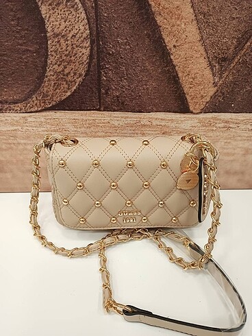 Diğer Guess Taşlı Çanta