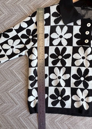 Çiçek Desenli Örgü Uzun Kollu Kazak - Görsel 4