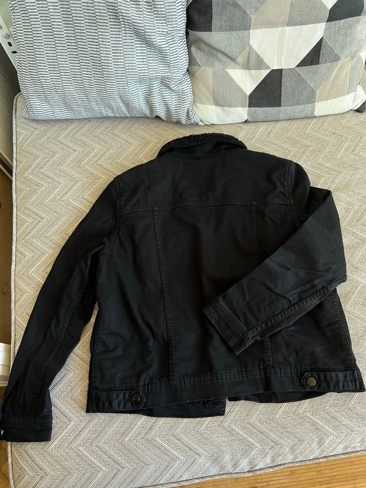 Düğmeli Siyah Kadın Kot Ceketi - Görsel 4