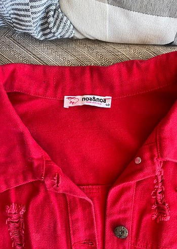 Kırmızı Düğmeli Kadın Kot Ceket - Görsel 3