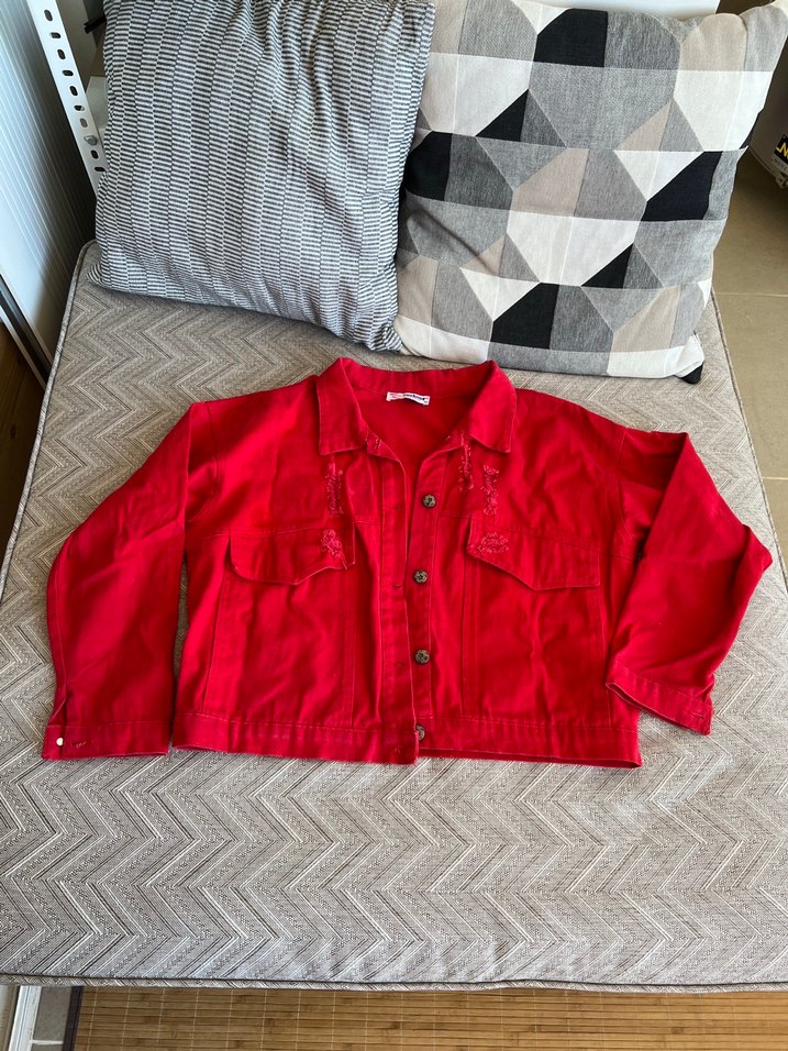 Kırmızı Düğmeli Kadın Kot Ceket - Görsel 2