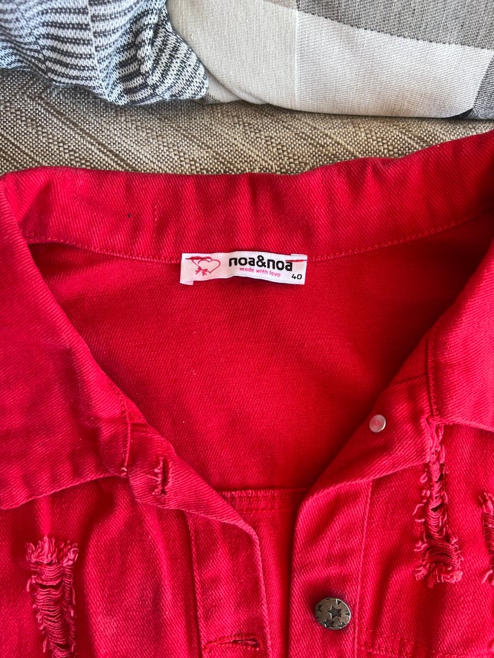 Kırmızı Düğmeli Kadın Kot Ceket - Görsel 3