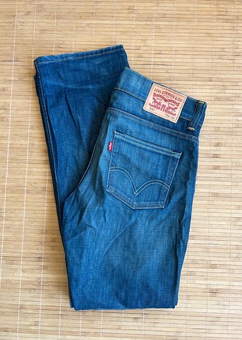 Levis 34