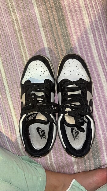 Dunk Low Panda