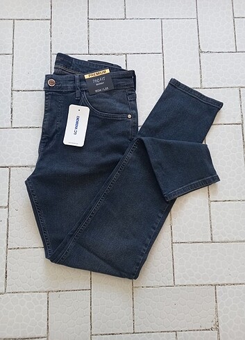 Lc Waikiki Orjinal Pantolon Etiket Fiyatı 700 TL 