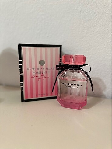 Beden Victoria?s Secret Bombshell