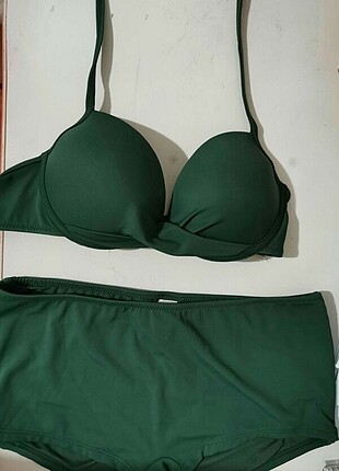 Yeşil haki bikini takımı
