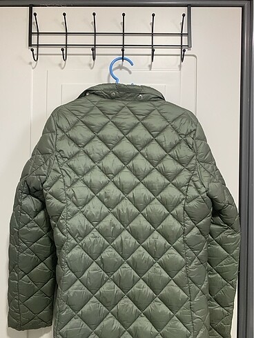 xl Beden yeşil Renk MANGO ŞİŞME MONT